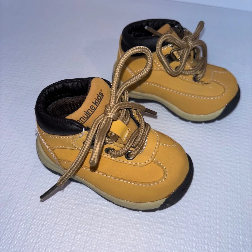 Genuine Kids From OshKosh Baby Toddler Ankle Boots Shoes‎ Lace Up Brown